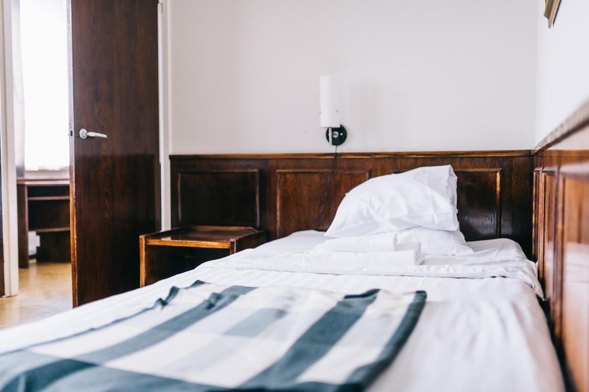 Comfort Guesthouse 皮埃塔尔萨里 客房 照片