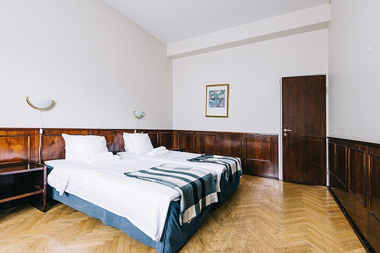 Comfort Guesthouse 皮埃塔尔萨里 外观 照片