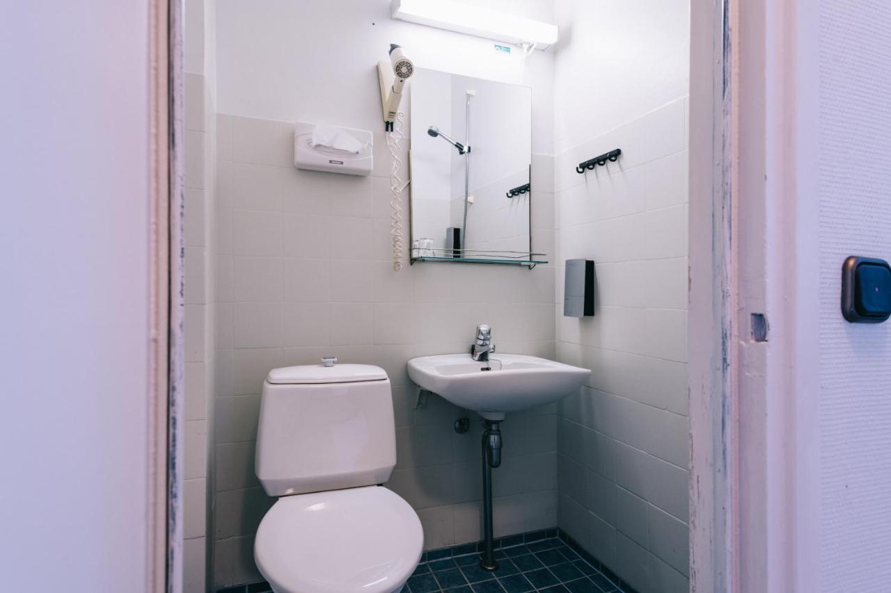 Comfort Guesthouse 皮埃塔尔萨里 外观 照片